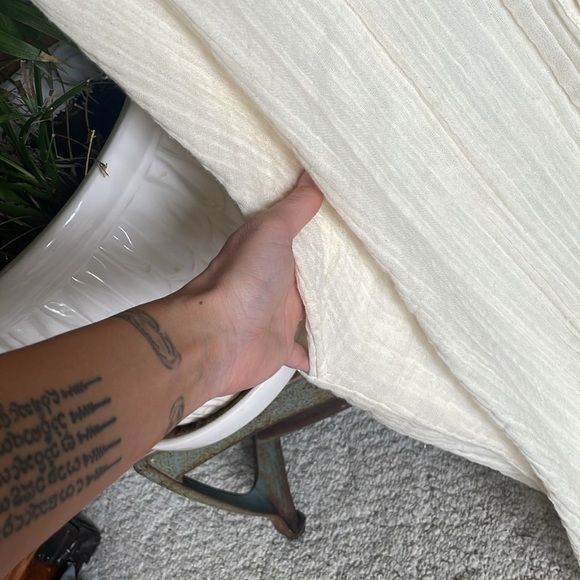 Elan Ivory Textured Button-Up Kafton Dress - Picture 6 of 11